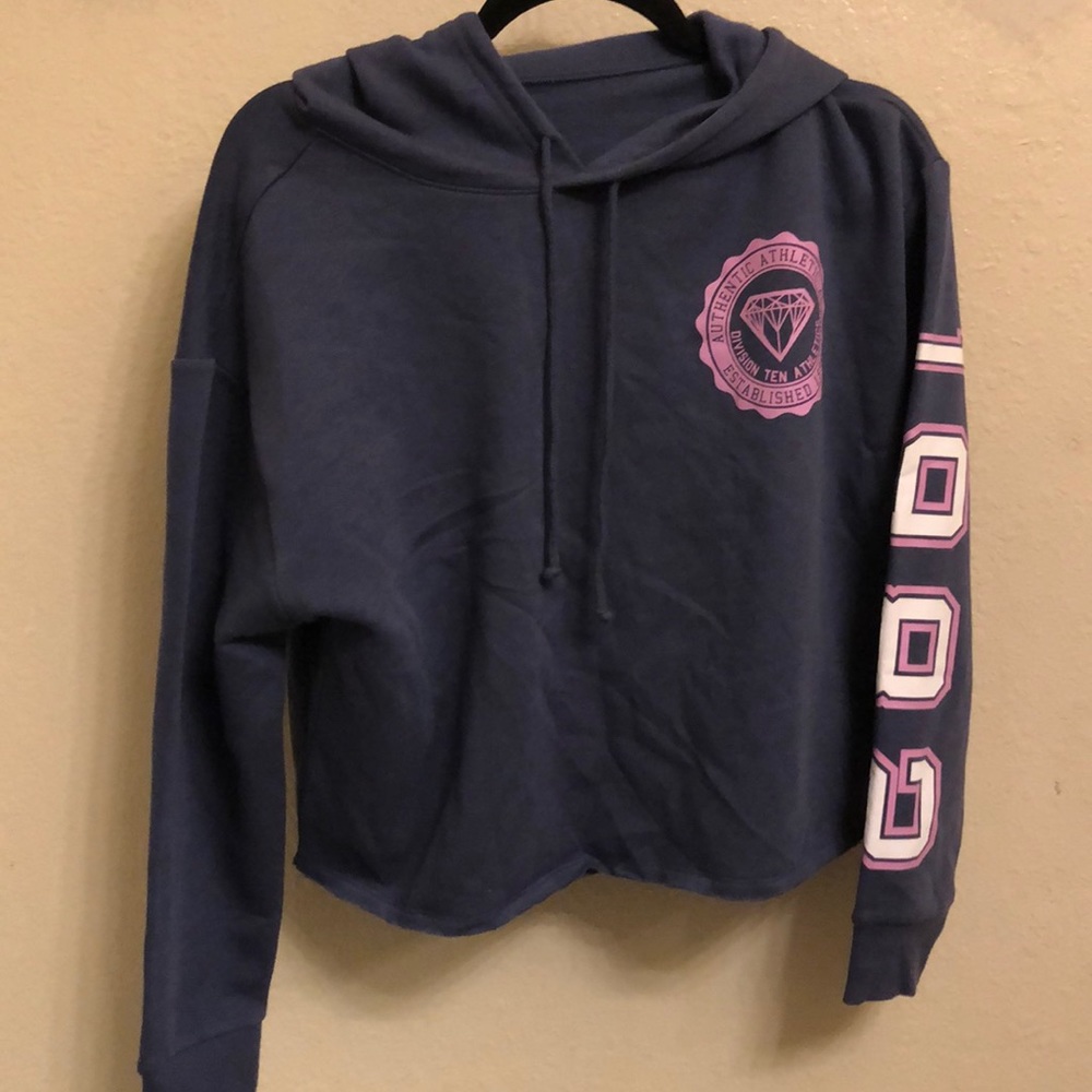 Cropped hoodie